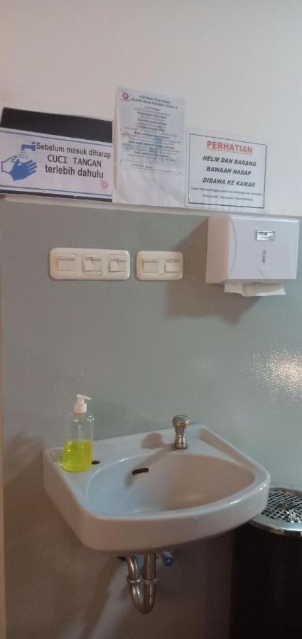 Peta Hostel Бандунг Экстерьер фото