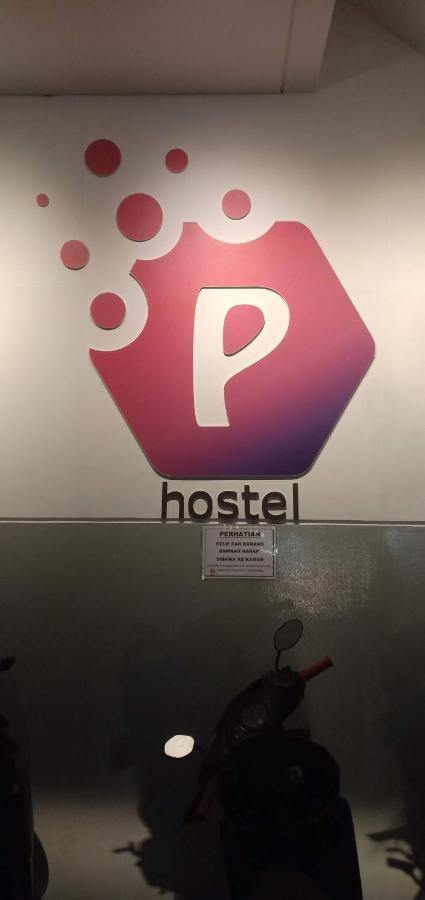 Peta Hostel Бандунг Экстерьер фото